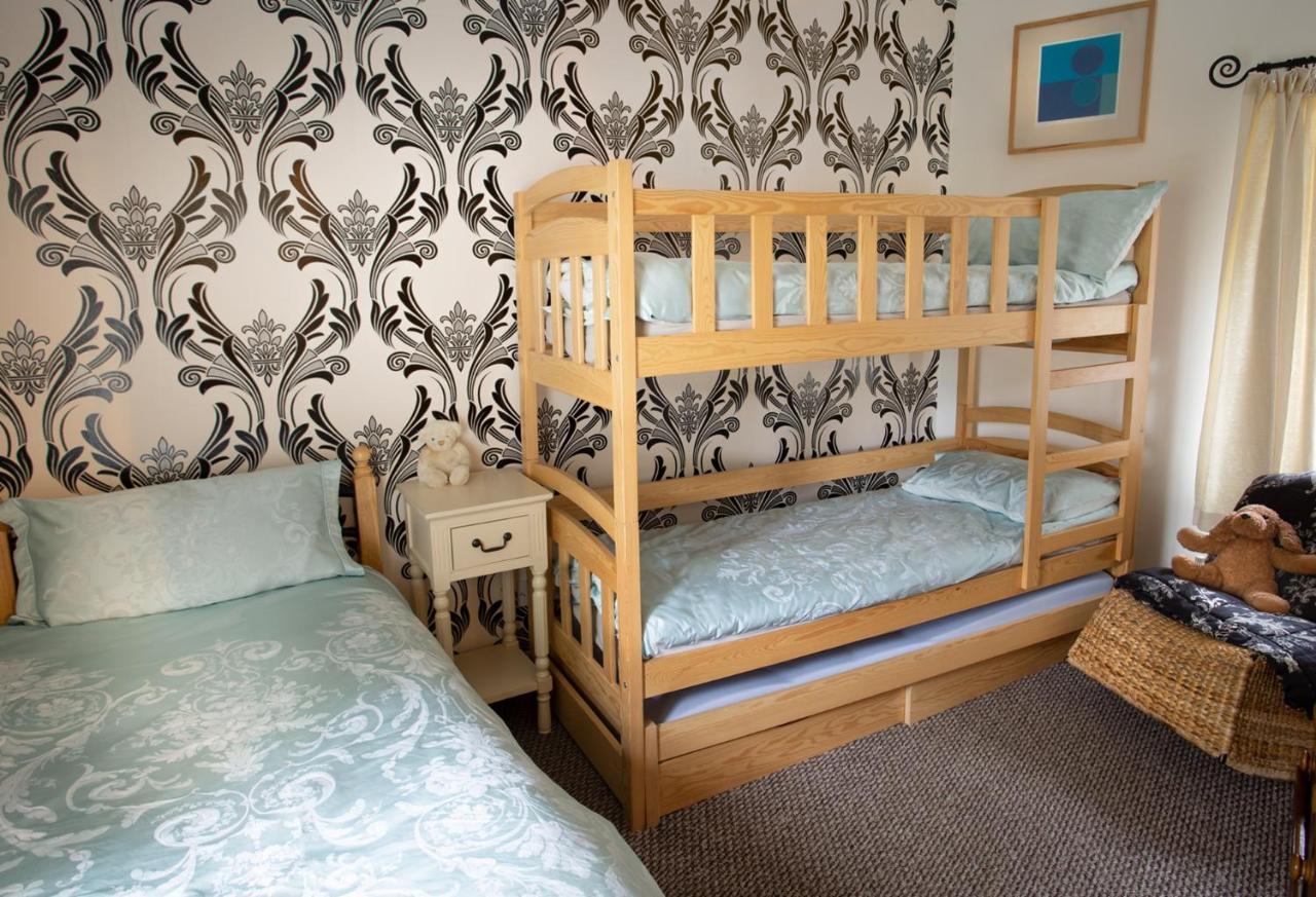 Little John Hotel Гатерседж Екстер'єр фото